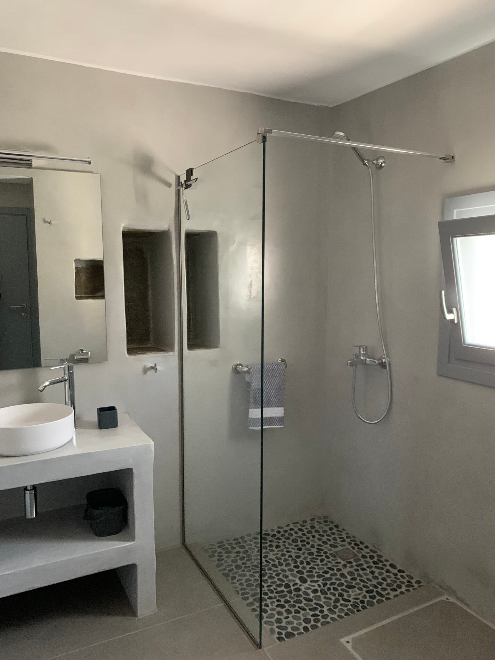 FASOLOU room image 10