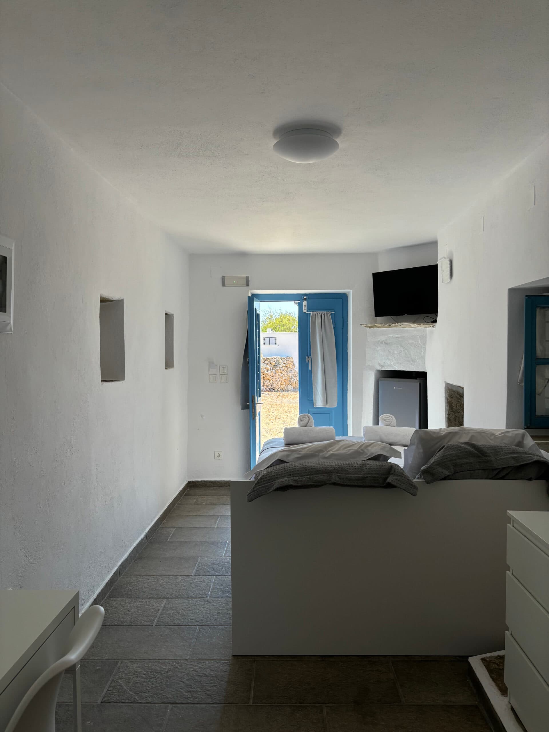 FASOLOU room image 7